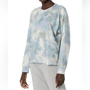 PJ Salvage CLOUDY DAYS TIE DYE LONG SLEEVE TOP Blue and White Size MEDIUM NEW